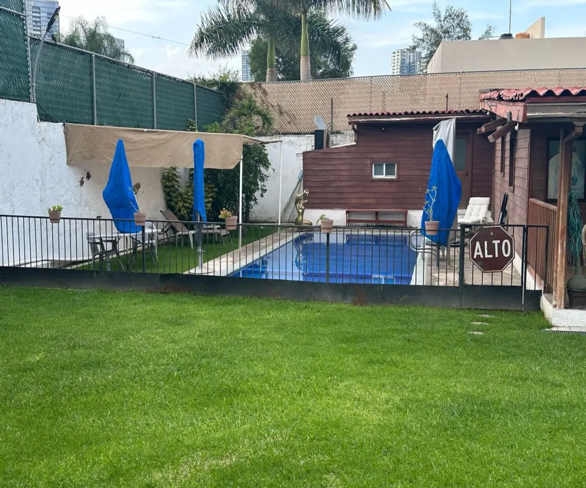 Casa En Venta,Colinas de San Javier,Circuito Madrigal, Calle San Pascual 3940 4766, Zapopan, Jalisco 45110, 4 Habitaciones,1 Baño,Circuito Madrigal, Calle San Pascual,1,pCzoCp4