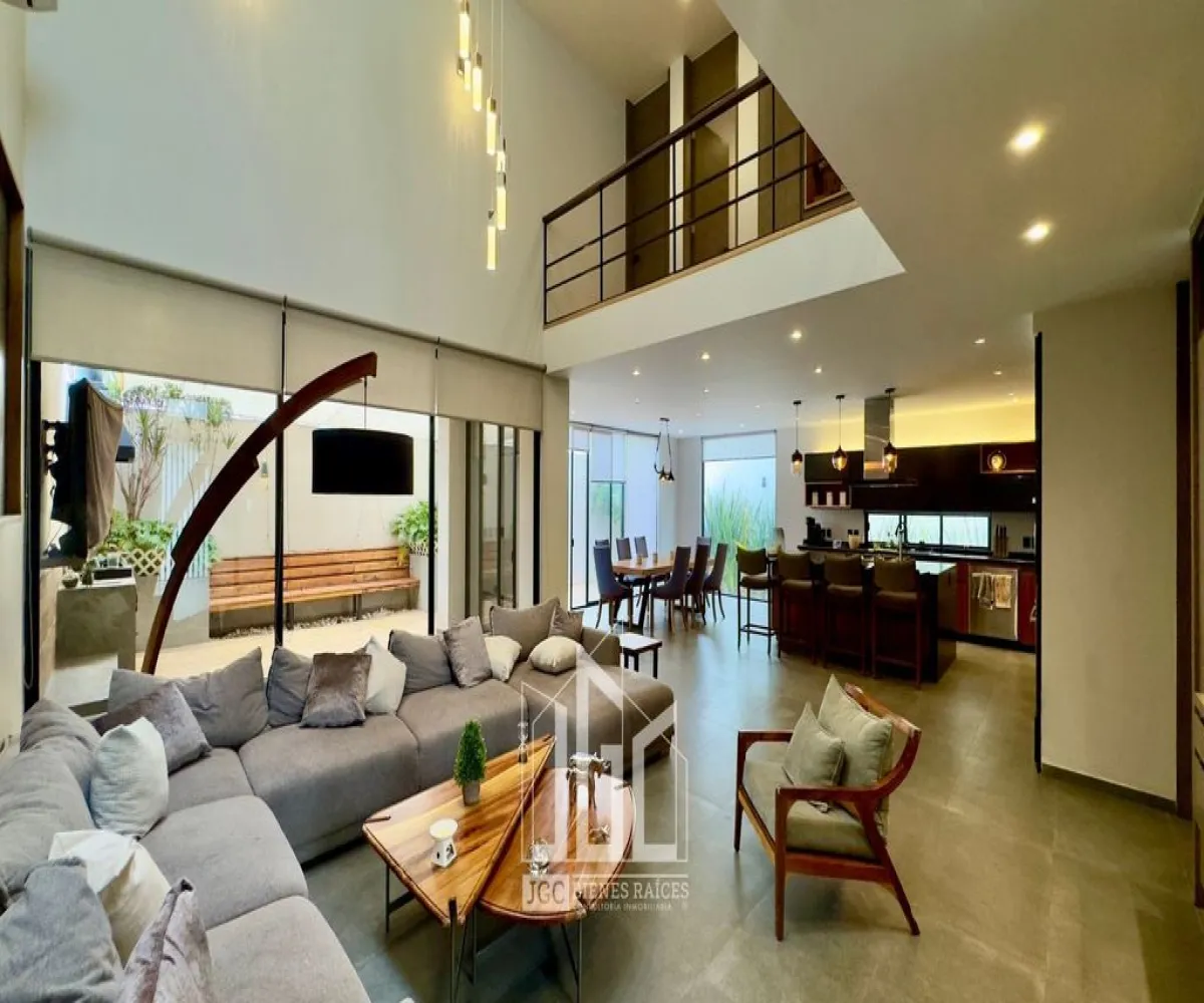 Casa En Venta,Los Gavilanes,Haro 699, Tlajomulco de Zúñiga, Jalisco 45645, 4 Habitaciones,4 Baños,Haro,2,p8rVAWQ