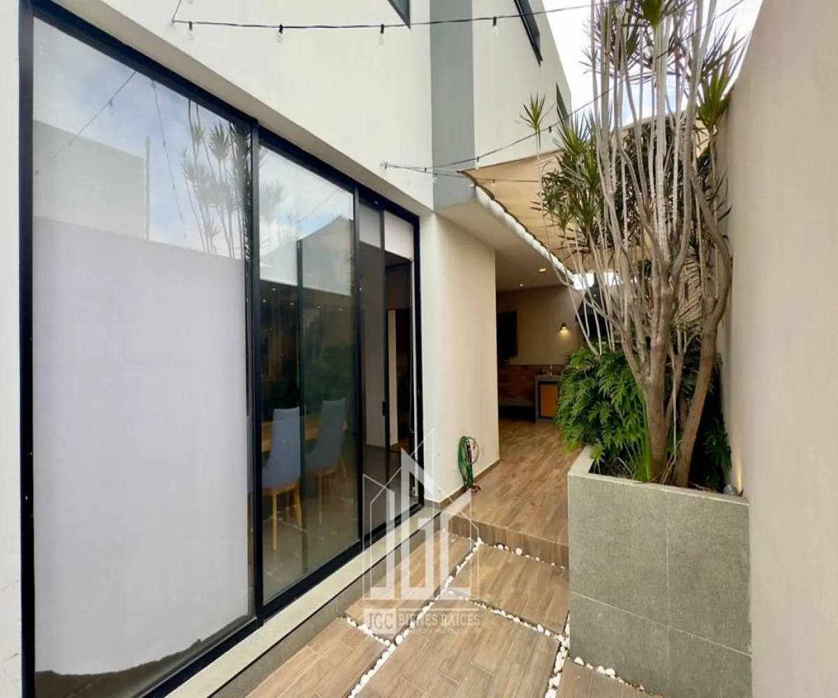 Casa En Venta,Los Gavilanes,Haro 699, Tlajomulco de Zúñiga, Jalisco 45645, 4 Habitaciones,4 Baños,Haro,2,p8rVAWQ