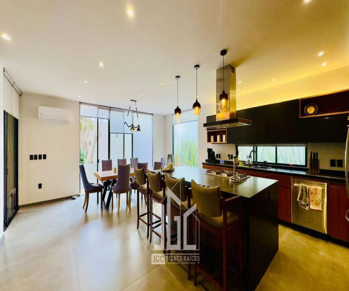 Casa En Venta,Los Gavilanes,Haro 699, Tlajomulco de Zúñiga, Jalisco 45645, 4 Habitaciones,4 Baños,Haro,2,p8rVAWQ