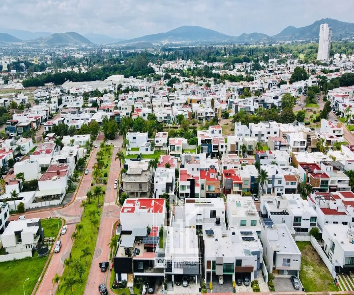 Casa En Venta,Los Gavilanes,Haro 699, Tlajomulco de Zúñiga, Jalisco 45645, 4 Habitaciones,4 Baños,Haro,2,p8rVAWQ