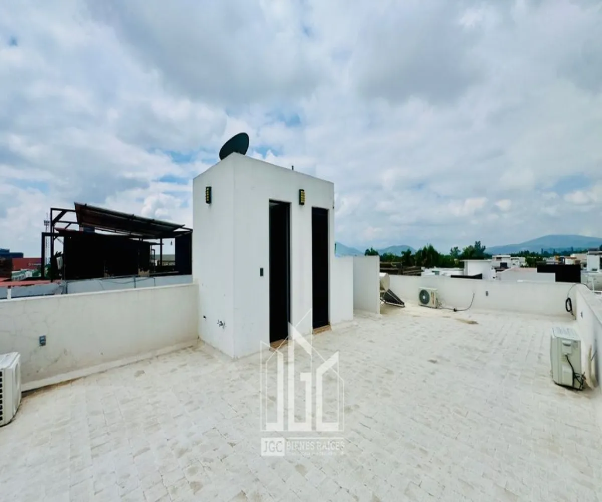 Casa En Venta,Los Gavilanes,Haro 699, Tlajomulco de Zúñiga, Jalisco 45645, 4 Habitaciones,4 Baños,Haro,2,p8rVAWQ