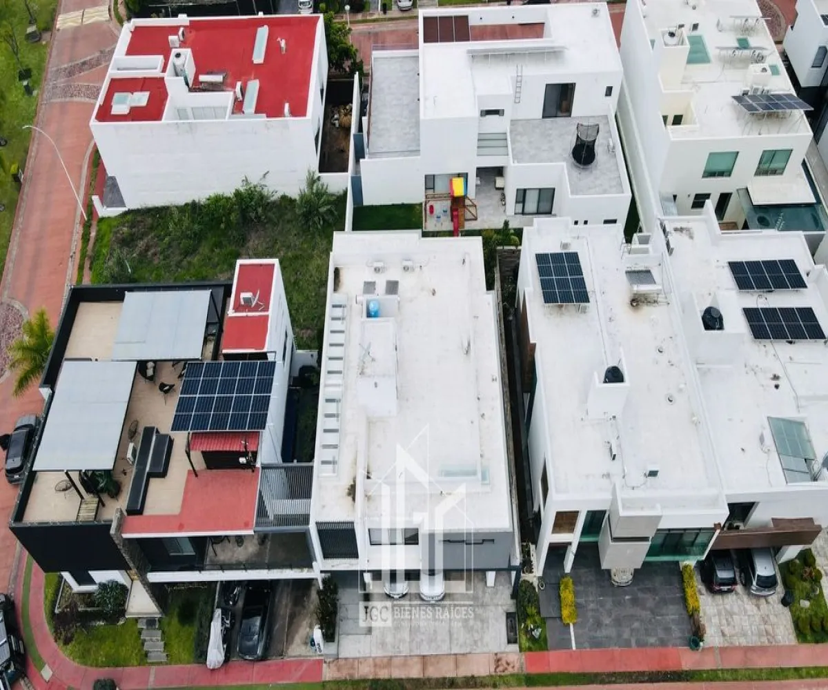 Casa En Venta,Los Gavilanes,Haro 699, Tlajomulco de Zúñiga, Jalisco 45645, 4 Habitaciones,4 Baños,Haro,2,p8rVAWQ