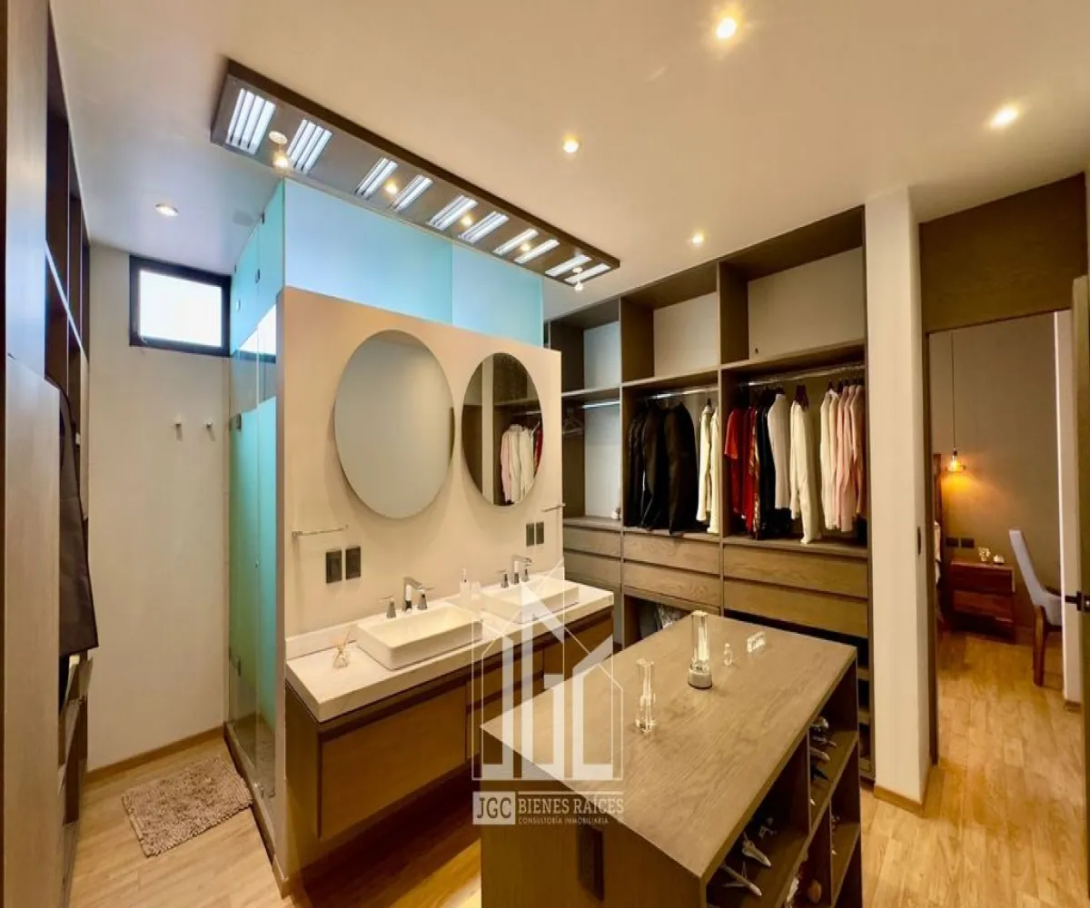 Casa En Venta,Los Gavilanes,Haro 699, Tlajomulco de Zúñiga, Jalisco 45645, 4 Habitaciones,4 Baños,Haro,2,p8rVAWQ