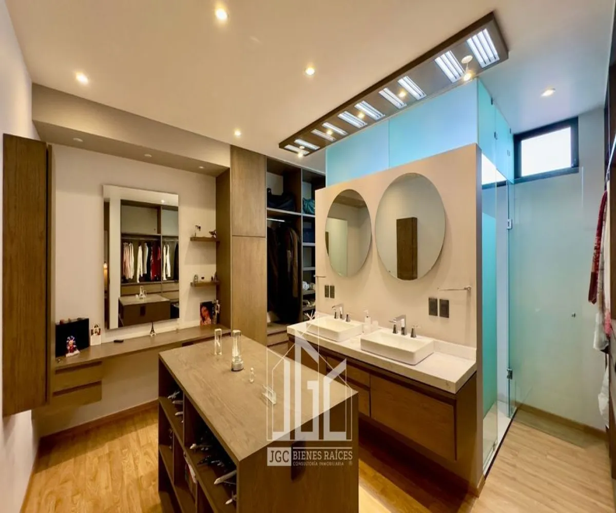 Casa En Venta,Los Gavilanes,Haro 699, Tlajomulco de Zúñiga, Jalisco 45645, 4 Habitaciones,4 Baños,Haro,2,p8rVAWQ