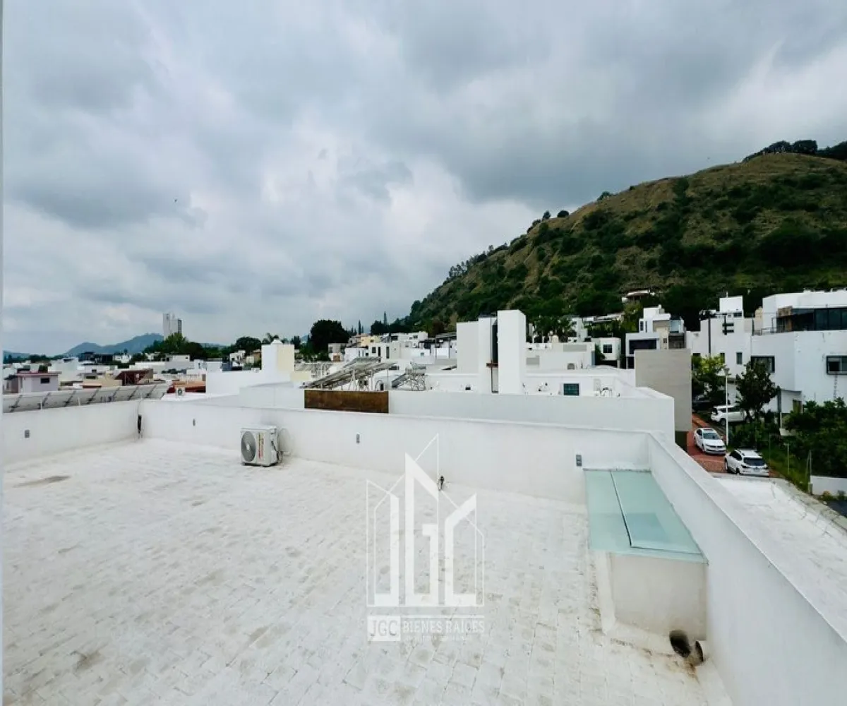 Casa En Venta,Los Gavilanes,Haro 699, Tlajomulco de Zúñiga, Jalisco 45645, 4 Habitaciones,4 Baños,Haro,2,p8rVAWQ