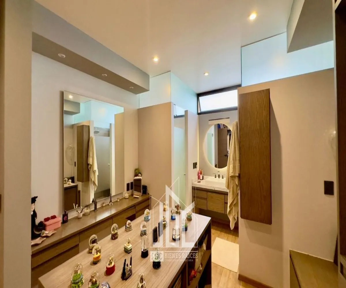 Casa En Venta,Los Gavilanes,Haro 699, Tlajomulco de Zúñiga, Jalisco 45645, 4 Habitaciones,4 Baños,Haro,2,p8rVAWQ