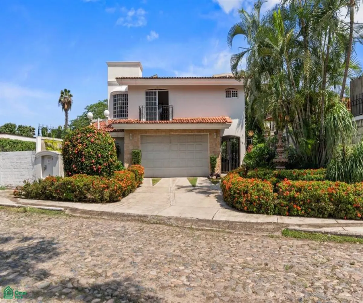 Casa En Venta,Gaviotas,Pez Espada 160, Puerto Vallarta, Jalisco 48328, 4 Habitaciones,4 Baños,Pez Espada,MX25507047 Casa En Venta,Gaviotas,Pez Espada 160, Puerto Vallarta, Jalisco 48328, 4 Habitaciones,4 Baños,Pez Espada,MX25507047