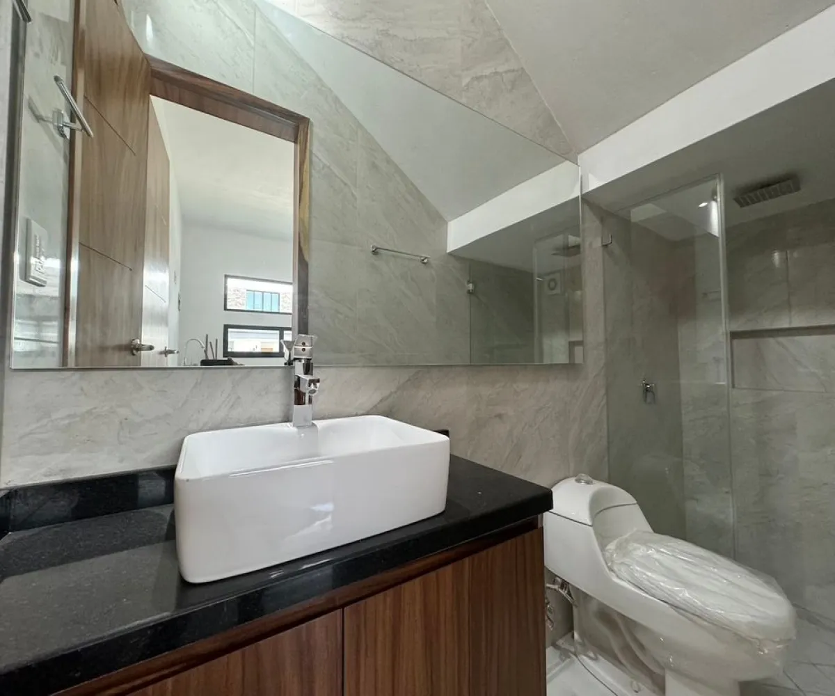 Casa En Venta,Valle del Imperio Español 147, Zapopan, Jalisco 45134, 4 Habitaciones,4 Baños,Valle del Imperio Español,1,pOFlQze Casa En Venta,Valle del Imperio Español 147, Zapopan, Jalisco 45134, 4 Habitaciones,4 Baños,Valle del Imperio Español,1,pOFlQze