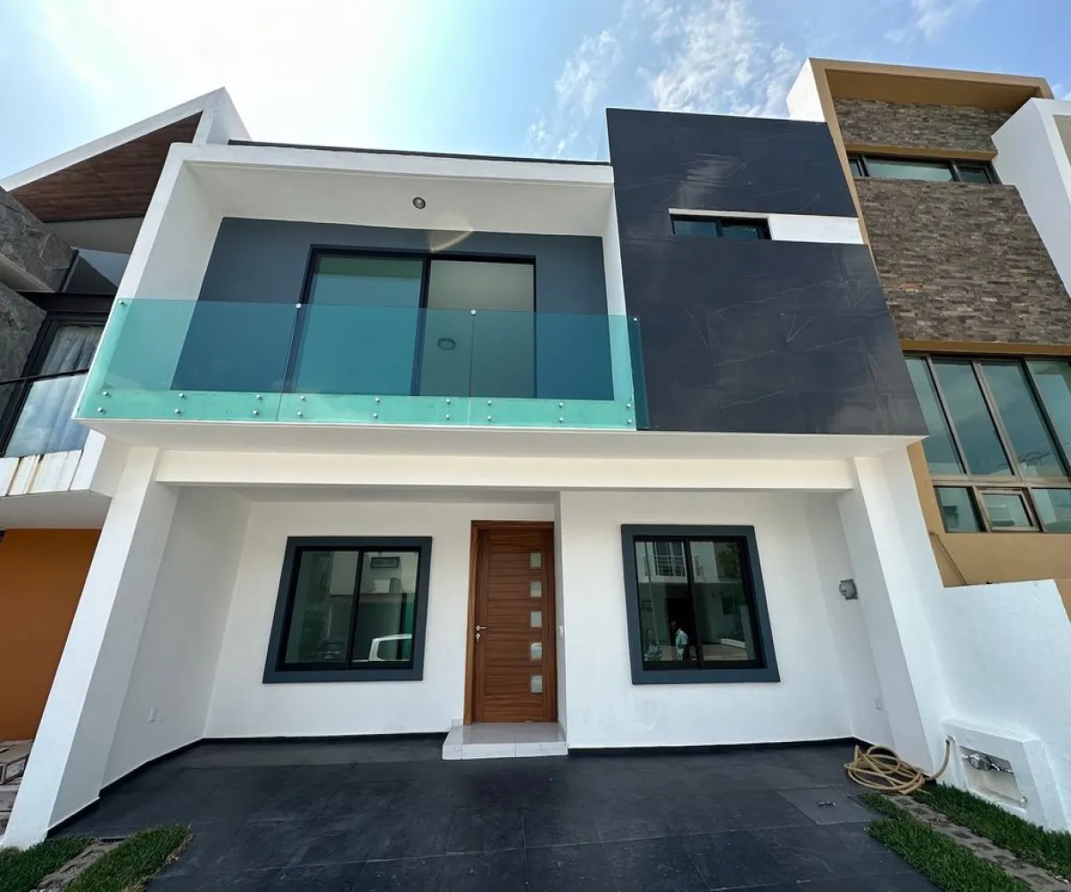 Casa En Venta,La Periquera,Boulevard Valle Imperial 128, Zapopan, Jalisco 45134, 4 Habitaciones,5 Baños,Boulevard Valle Imperial,1,pcycq9k