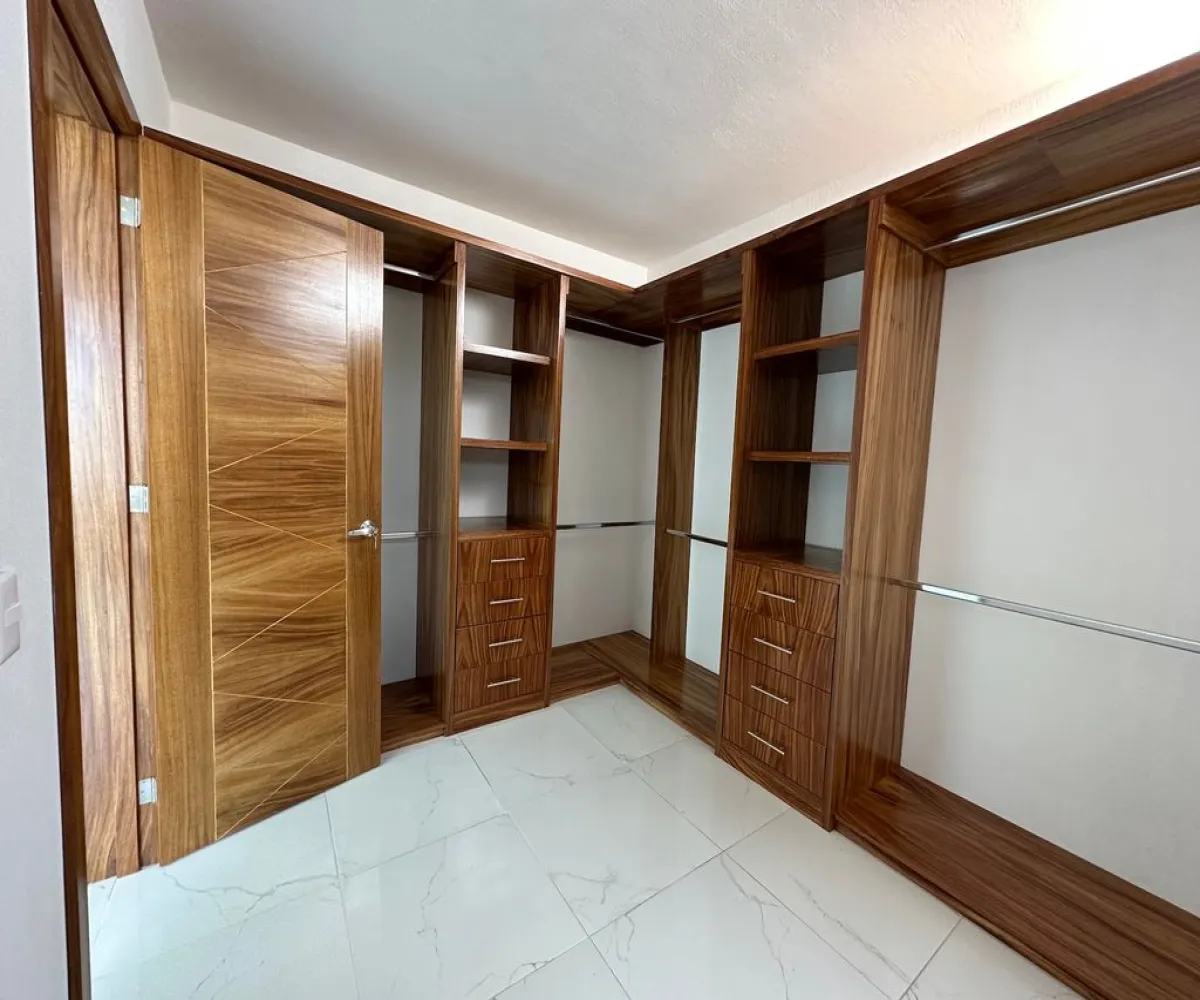 Casa En Venta,La Periquera,Boulevard Valle Imperial 128, Zapopan, Jalisco 45134, 4 Habitaciones,5 Baños,Boulevard Valle Imperial,1,pcycq9k Casa En Venta,La Periquera,Boulevard Valle Imperial 128, Zapopan, Jalisco 45134, 4 Habitaciones,5 Baños,Boulevard Valle Imperial,1,pcycq9k