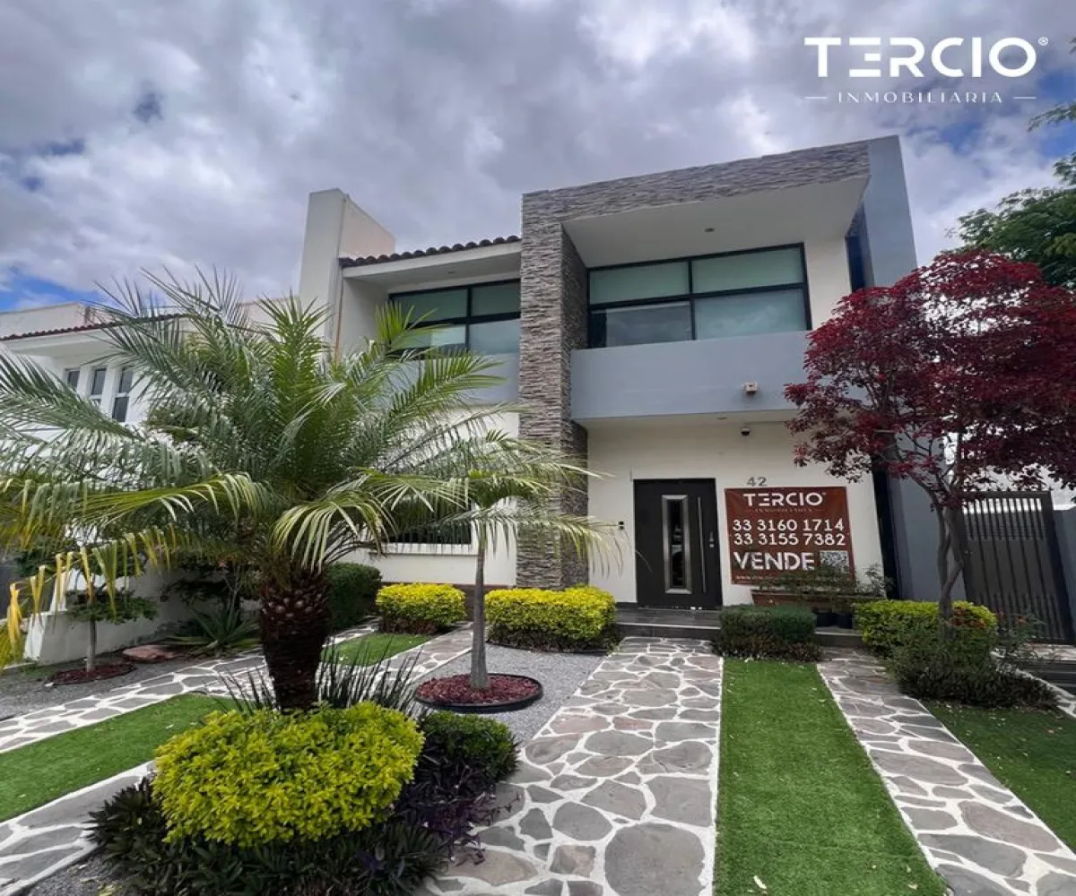 Casa En Venta,Sendero de las Moras,Camino a las Moras 42, Tlajomulco de Zúñiga, Jalisco 45640, 4 Habitaciones,4 Baños,Camino a las Moras ,1,poR8VNT
