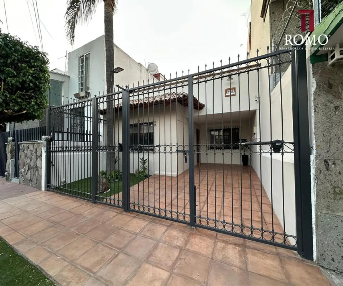 Casa En Venta,Chapalita,Calle Cenit 1224, Guadalajara, Jalisco 44520, 2 Habitaciones,2 Baños,Calle Cenit,1,pKm1NqT