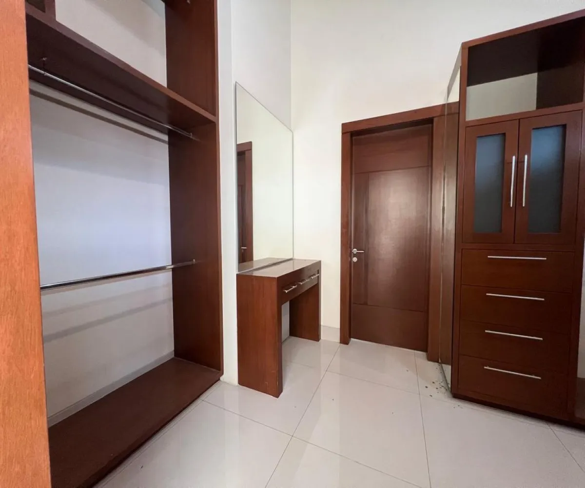 Casa En Venta,Jardín Real,valle del rey 10 28, Zapopan, Jalisco 45136, 4 Habitaciones,4 Baños,valle del rey ,1,pFEqjCs Casa En Venta,Jardín Real,valle del rey 10 28, Zapopan, Jalisco 45136, 4 Habitaciones,4 Baños,valle del rey ,1,pFEqjCs