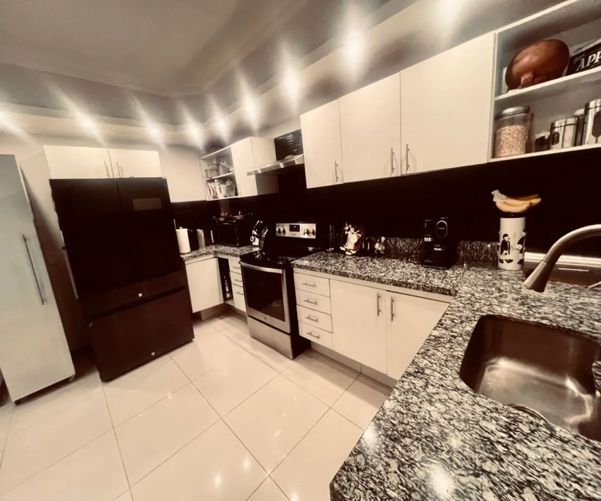 Casa En Venta,Colinas del Rey,Paseo Rey Constantino 120, Zapopan, Jalisco 45130, 4 Habitaciones,3 Baños,Paseo Rey Constantino,1,pm9ruUy Casa En Venta,Colinas del Rey,Paseo Rey Constantino 120, Zapopan, Jalisco 45130, 4 Habitaciones,3 Baños,Paseo Rey Constantino,1,pm9ruUy