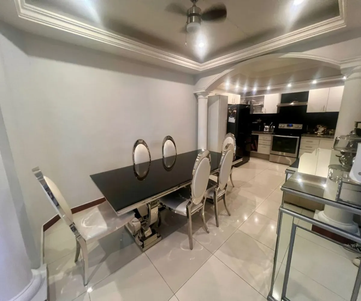 Casa En Venta,Colinas del Rey,Paseo Rey Constantino 120, Zapopan, Jalisco 45130, 4 Habitaciones,3 Baños,Paseo Rey Constantino,1,pm9ruUy Casa En Venta,Colinas del Rey,Paseo Rey Constantino 120, Zapopan, Jalisco 45130, 4 Habitaciones,3 Baños,Paseo Rey Constantino,1,pm9ruUy