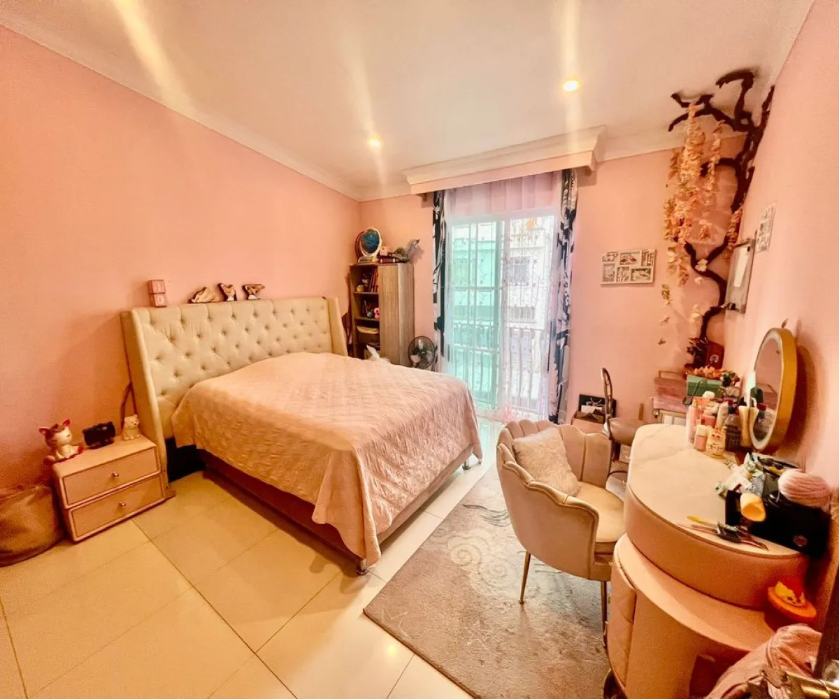 Casa En Venta,Colinas del Rey,Paseo Rey Constantino 120, Zapopan, Jalisco 45130, 4 Habitaciones,3 Baños,Paseo Rey Constantino,1,pm9ruUy Casa En Venta,Colinas del Rey,Paseo Rey Constantino 120, Zapopan, Jalisco 45130, 4 Habitaciones,3 Baños,Paseo Rey Constantino,1,pm9ruUy