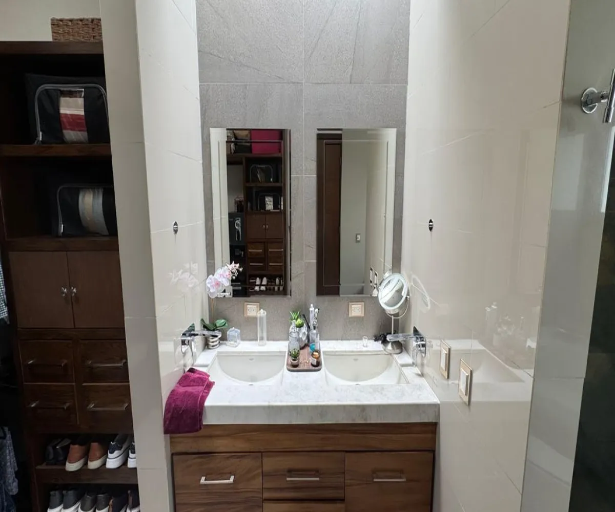 Casa En Venta,Bosques de Santa Anita,CIRCUITO MONTECARLO 71, Tlajomulco de Zúñiga, Jalisco 45640, 4 Habitaciones,4 Baños,CIRCUITO MONTECARLO ,1,pDt4KJX Casa En Venta,Bosques de Santa Anita,CIRCUITO MONTECARLO 71, Tlajomulco de Zúñiga, Jalisco 45640, 4 Habitaciones,4 Baños,CIRCUITO MONTECARLO ,1,pDt4KJX