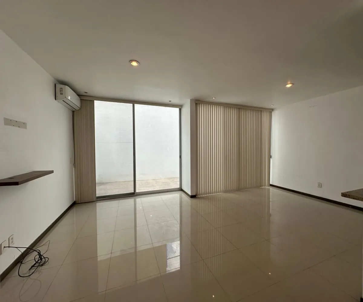 Casa En Venta,La Alameda,Rinconada de Almería S/N, Zapopan, Jalisco 45079, 3 Habitaciones,2 Baños,Rinconada de Almería,2,pk0vNEu