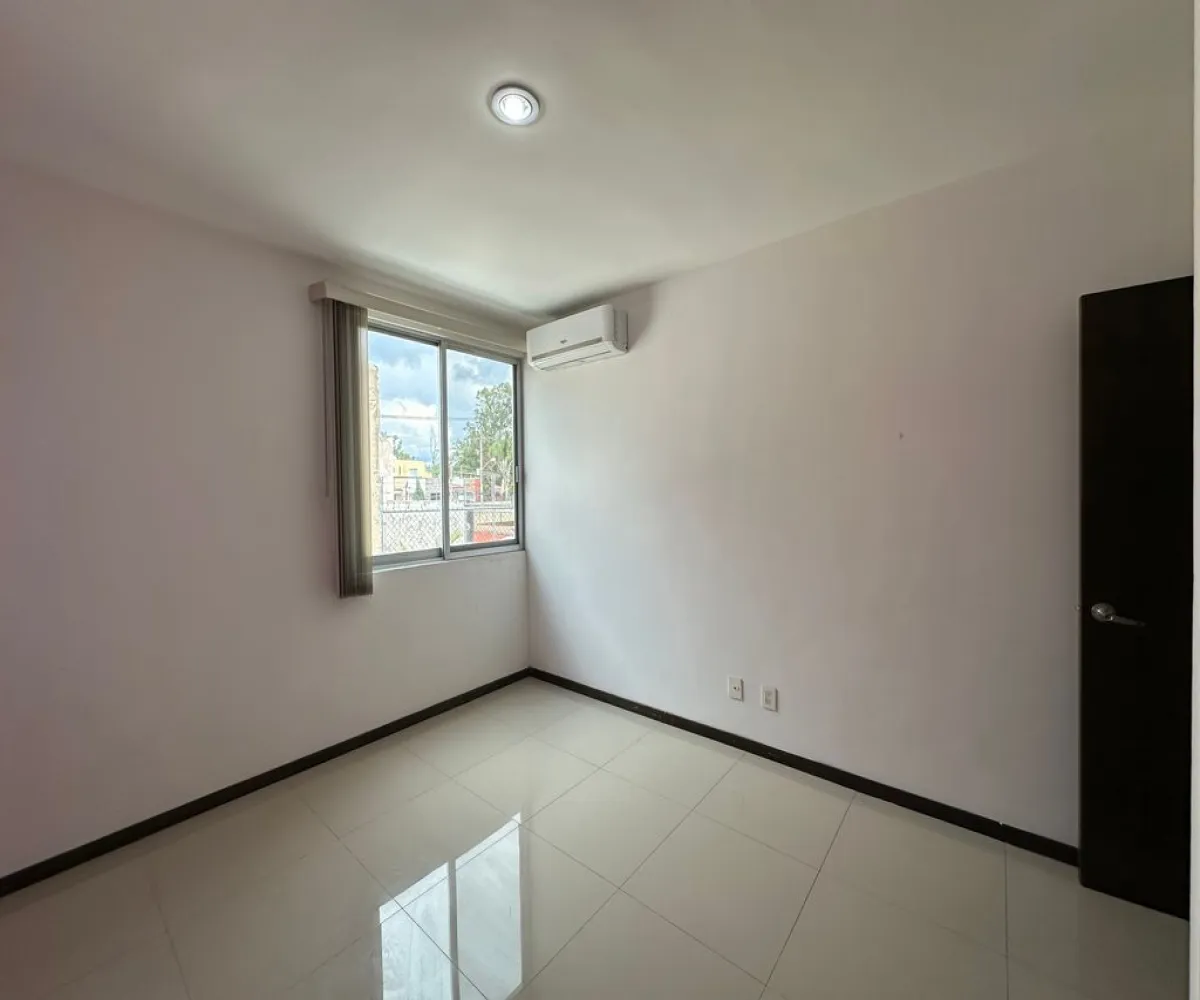 Casa En Venta,La Alameda,Rinconada de Almería S/N, Zapopan, Jalisco 45079, 3 Habitaciones,2 Baños,Rinconada de Almería,2,pk0vNEu