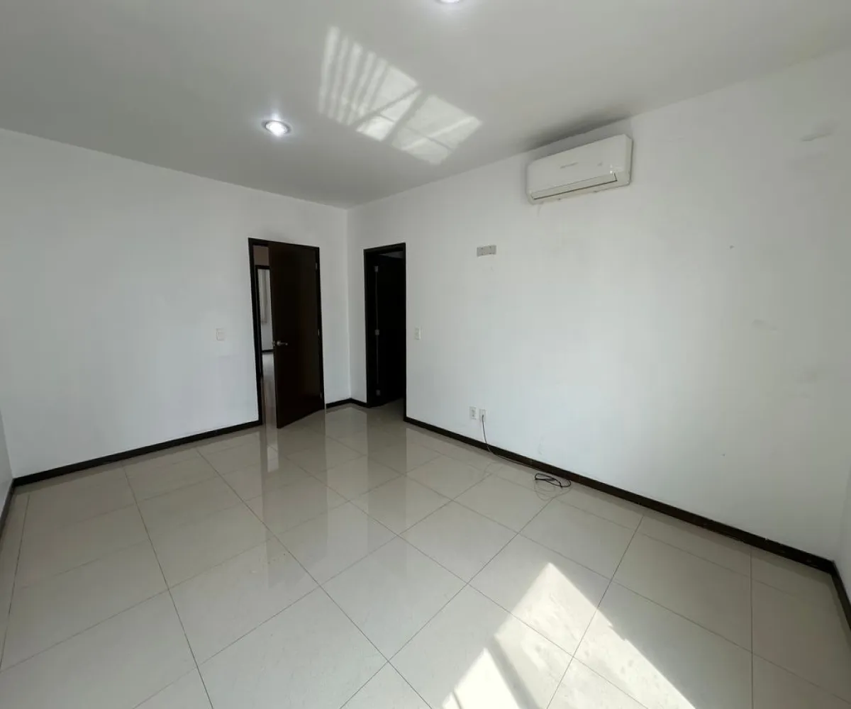 Casa En Venta,La Alameda,Rinconada de Almería S/N, Zapopan, Jalisco 45079, 3 Habitaciones,2 Baños,Rinconada de Almería,2,pk0vNEu