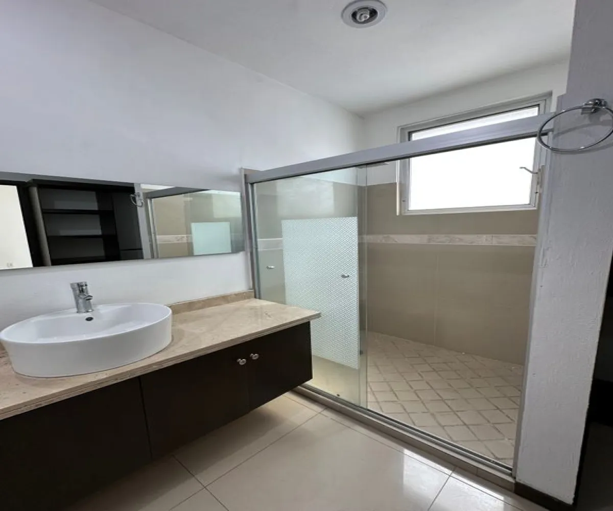 Casa En Venta,La Alameda,Rinconada de Almería S/N, Zapopan, Jalisco 45079, 3 Habitaciones,2 Baños,Rinconada de Almería,2,pk0vNEu