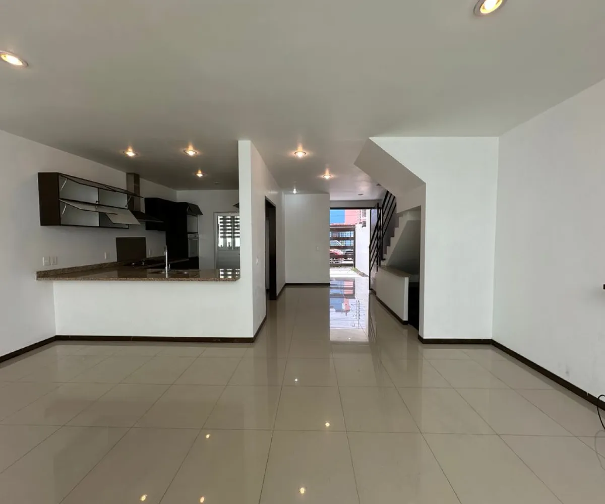 Casa En Venta,La Alameda,Rinconada de Almería S/N, Zapopan, Jalisco 45079, 3 Habitaciones,2 Baños,Rinconada de Almería,2,pk0vNEu