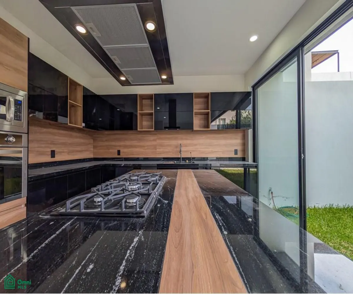 Casa En Venta,Fraccionamiento Valle Imperial,Palmira 1236, Zapopan, Jalisco 45134, 4 Habitaciones,3 Baños,Palmira,3,MX25974094 Casa En Venta,Fraccionamiento Valle Imperial,Palmira 1236, Zapopan, Jalisco 45134, 4 Habitaciones,3 Baños,Palmira,3,MX25974094