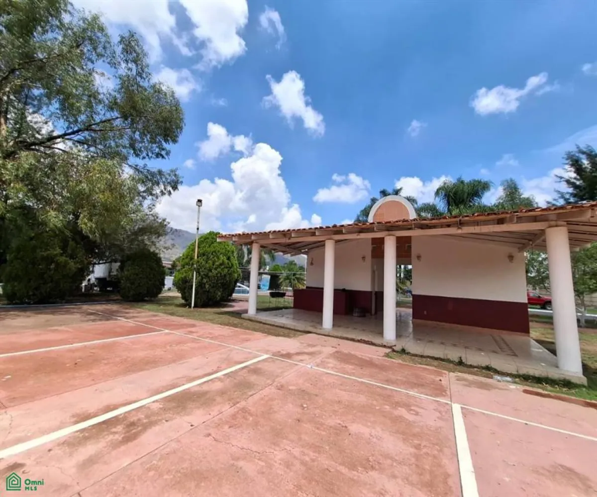 Casa En Venta,Tlajomulco Centro,Molinos 207, Tlajomulco de Zuniga, Jalisco 45650, 4 Habitaciones,2 Baños,Molinos,2,MX25975868