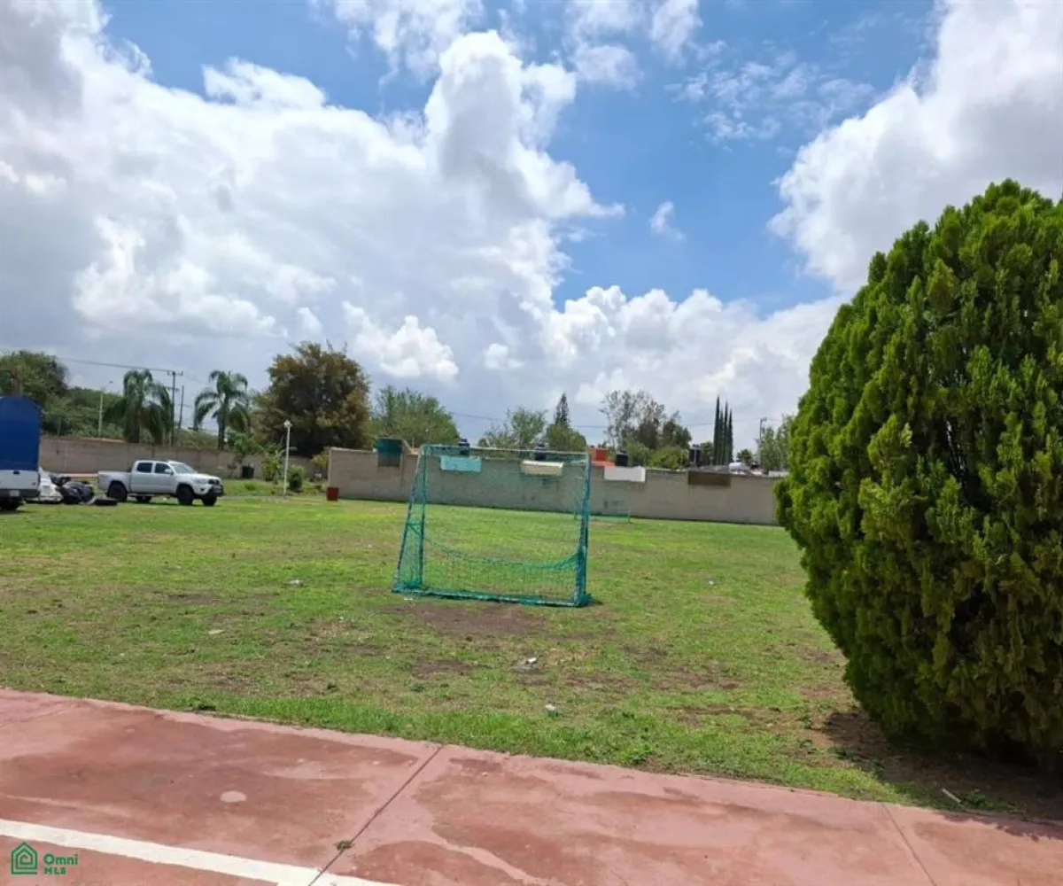 Casa En Venta,Tlajomulco Centro,Molinos 207, Tlajomulco de Zuniga, Jalisco 45650, 4 Habitaciones,2 Baños,Molinos,2,MX25975868