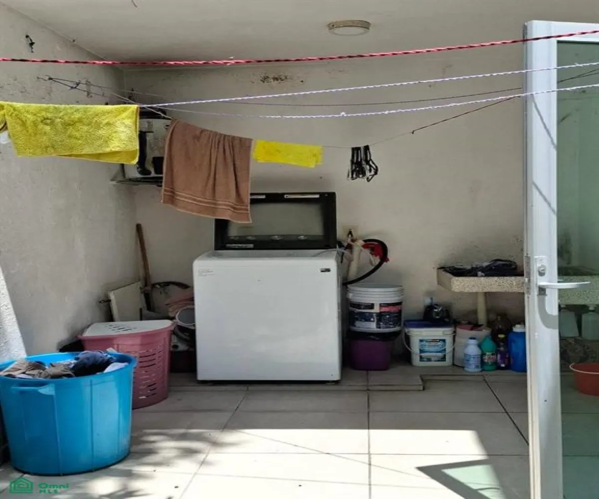 Casa En Venta,Tlajomulco Centro,Molinos 207, Tlajomulco de Zuniga, Jalisco 45650, 4 Habitaciones,2 Baños,Molinos,2,MX25975868