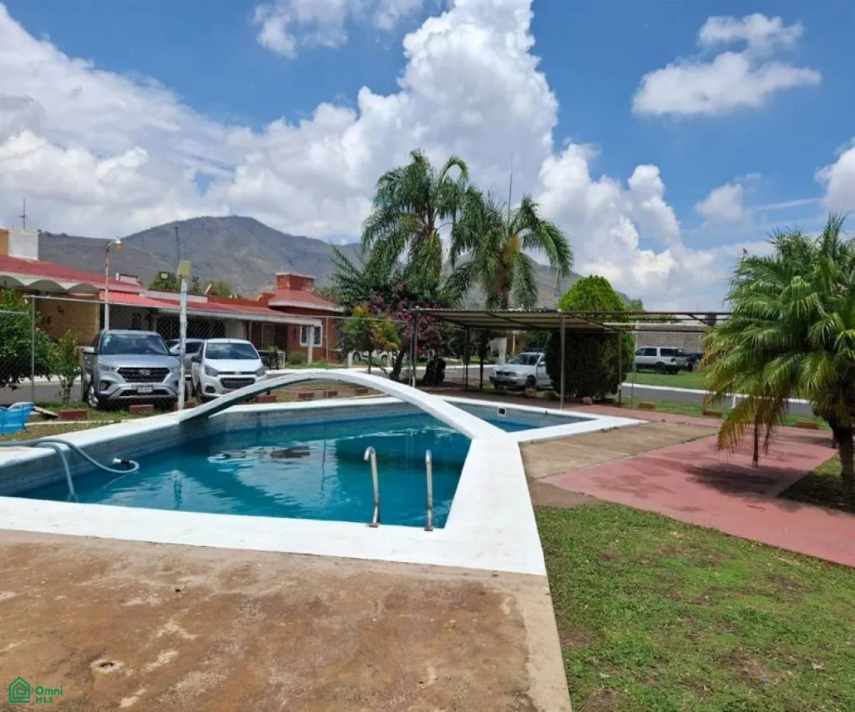 Casa En Venta,Tlajomulco Centro,Molinos 207, Tlajomulco de Zuniga, Jalisco 45650, 4 Habitaciones,2 Baños,Molinos,2,MX25975868