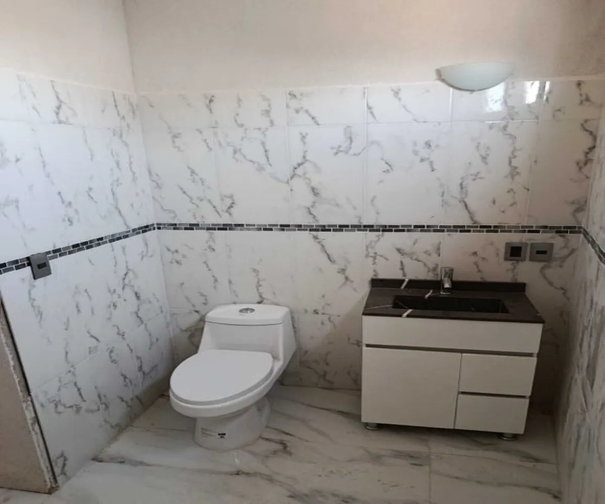 Casa En Venta,Capital Norte,Avenida F 5250 101, Zapopan, Jalisco 45134, 3 Habitaciones,3 Baños,Avenida F,1,pAtDmAY Casa En Venta,Capital Norte,Avenida F 5250 101, Zapopan, Jalisco 45134, 3 Habitaciones,3 Baños,Avenida F,1,pAtDmAY