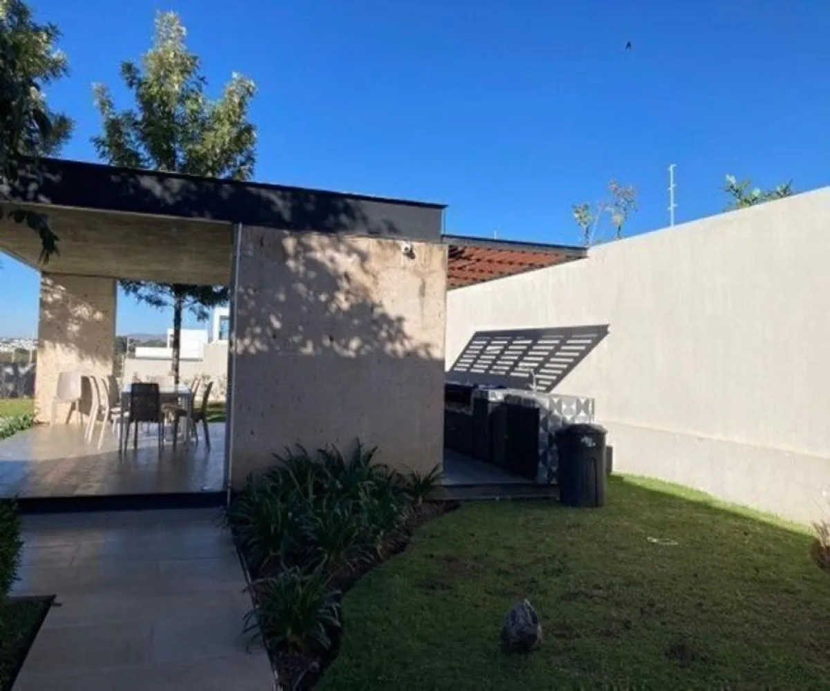 Casa En Venta,Capital Norte,Avenida F 5250 101, Zapopan, Jalisco 45134, 3 Habitaciones,3 Baños,Avenida F,1,pAtDmAY Casa En Venta,Capital Norte,Avenida F 5250 101, Zapopan, Jalisco 45134, 3 Habitaciones,3 Baños,Avenida F,1,pAtDmAY