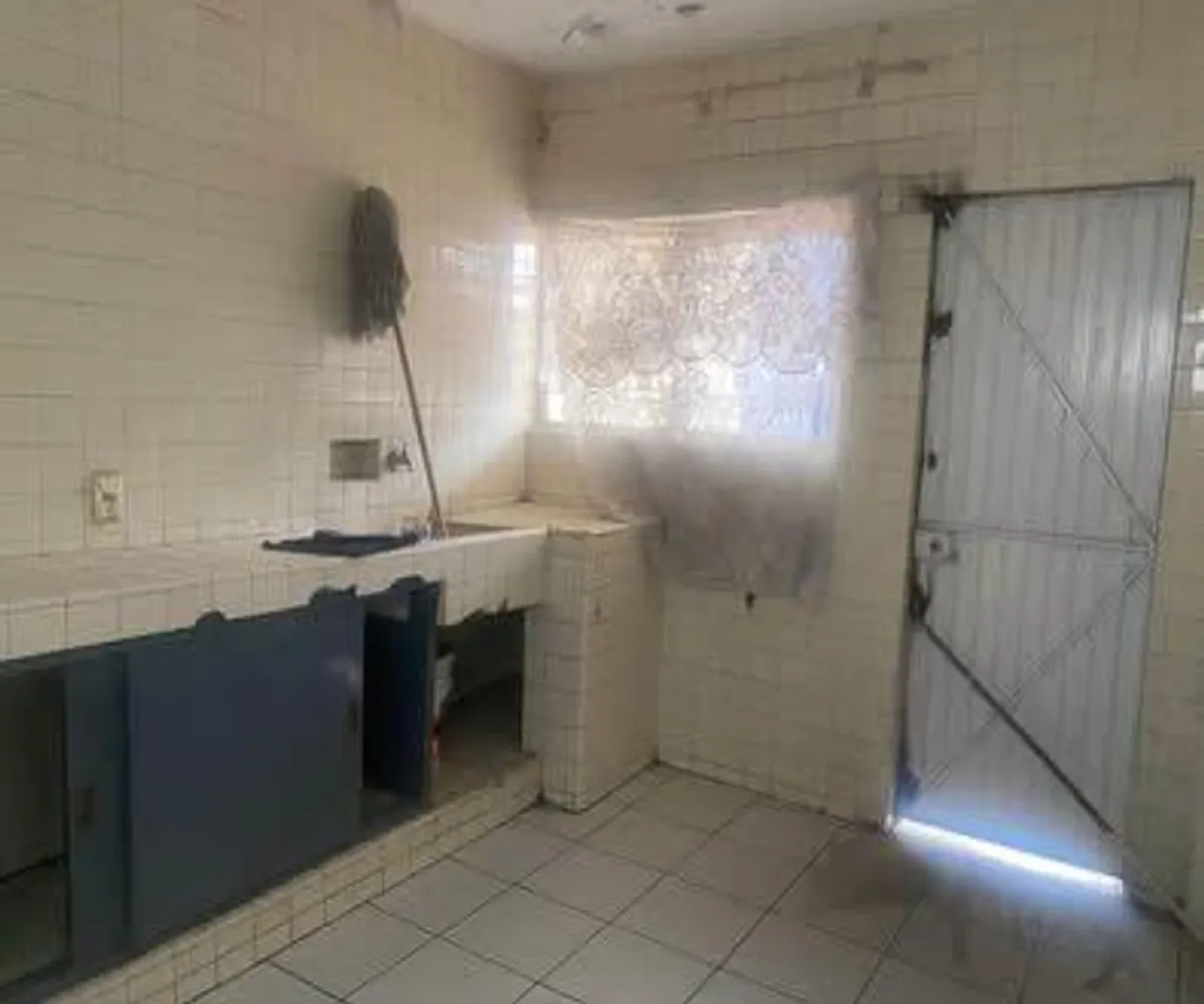 Casa En Venta,Obrera,Calzada Revolución 1114, Guadalajara, Jalisco 44420, 4 Habitaciones,3 Baños,Calzada Revolución,1,pfqGU8w Casa En Venta,Obrera,Calzada Revolución 1114, Guadalajara, Jalisco 44420, 4 Habitaciones,3 Baños,Calzada Revolución,1,pfqGU8w