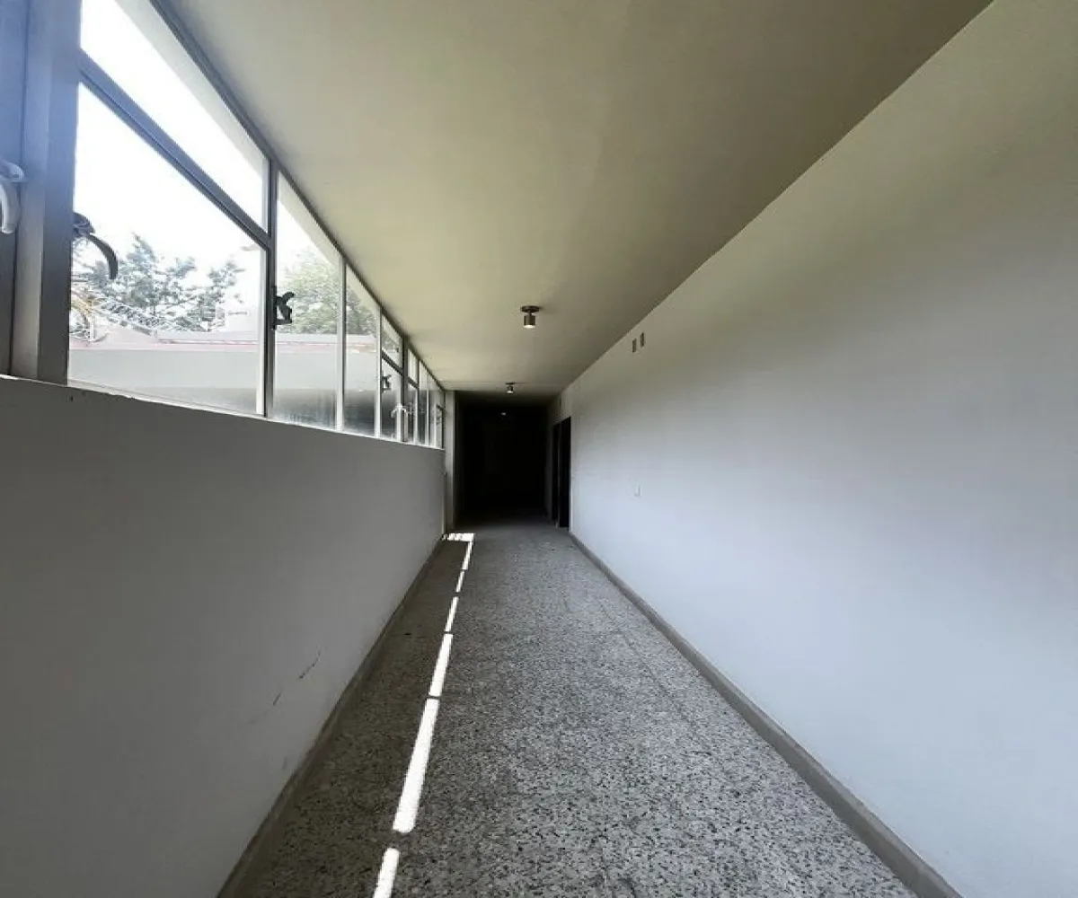 Casa En Venta,Chapalita Oriente,Santa Rita 1095, Zapopan, Jalisco 45040, 4 Habitaciones,3 Baños,Santa Rita,1,pAnjAdL