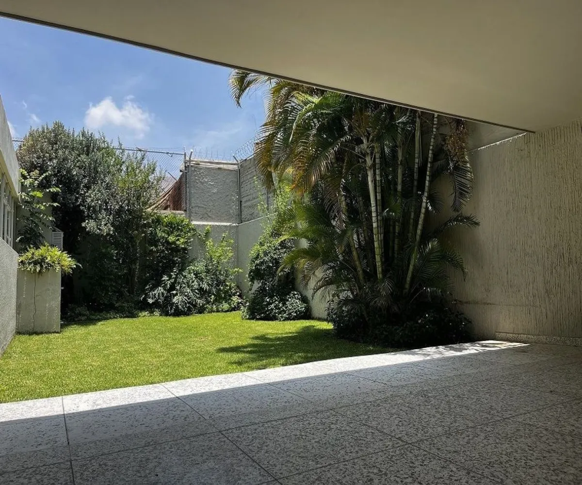 Casa En Venta,Chapalita Oriente,Santa Rita 1095, Zapopan, Jalisco 45040, 4 Habitaciones,3 Baños,Santa Rita,1,pAnjAdL