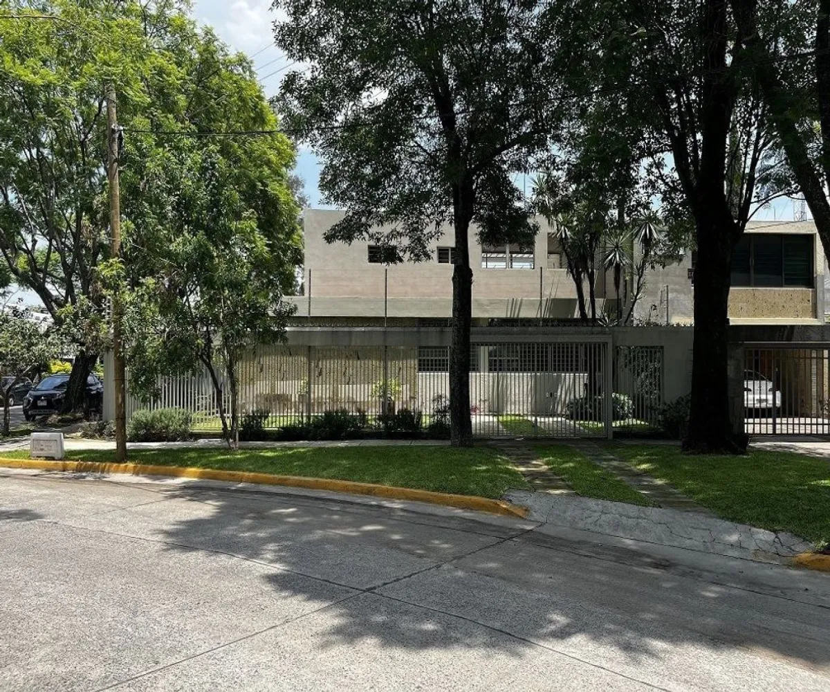 Casa En Venta,Chapalita Oriente,Santa Rita 1095, Zapopan, Jalisco 45040, 4 Habitaciones,3 Baños,Santa Rita,1,pAnjAdL