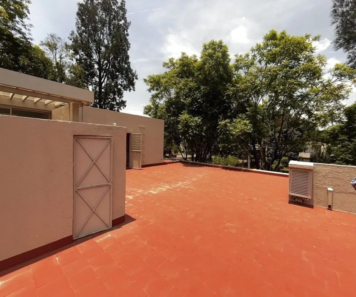 Casa En Venta,Chapalita Oriente,Santa Rita 1095, Zapopan, Jalisco 45040, 4 Habitaciones,3 Baños,Santa Rita,1,pAnjAdL
