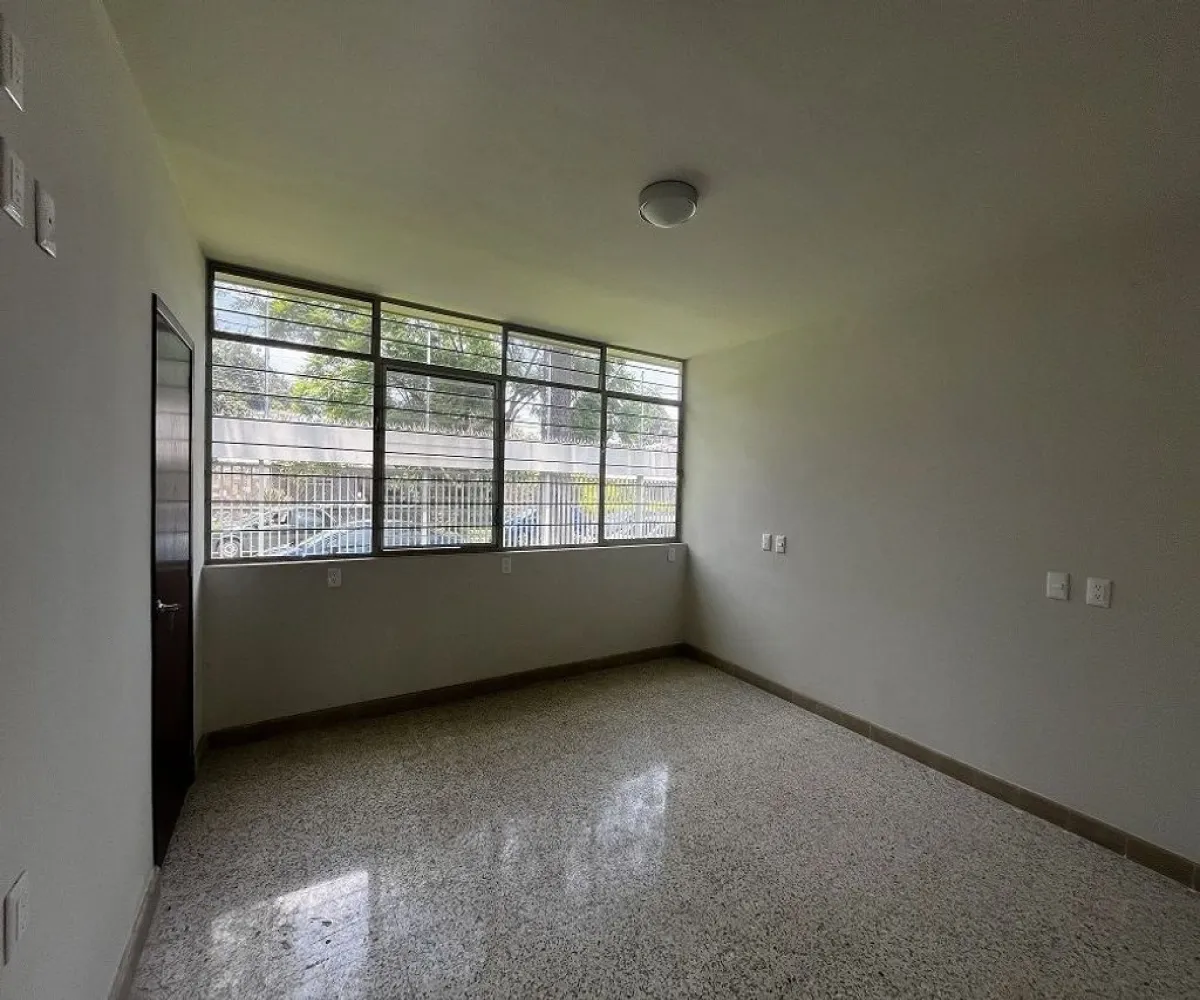 Casa En Venta,Chapalita Oriente,Santa Rita 1095, Zapopan, Jalisco 45040, 4 Habitaciones,3 Baños,Santa Rita,1,pAnjAdL