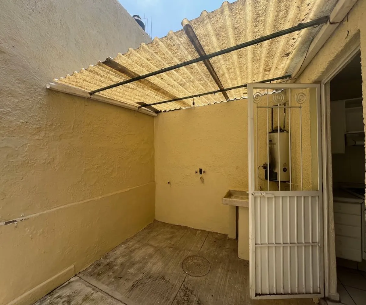 Casa En Venta,San Agustín,Vista de La Montaña 50 50 56, Tlajomulco de Zúñiga, Jalisco 45645, 2 Habitaciones,1 Baño,Vista de La Montaña 50,2,pmlFTH0