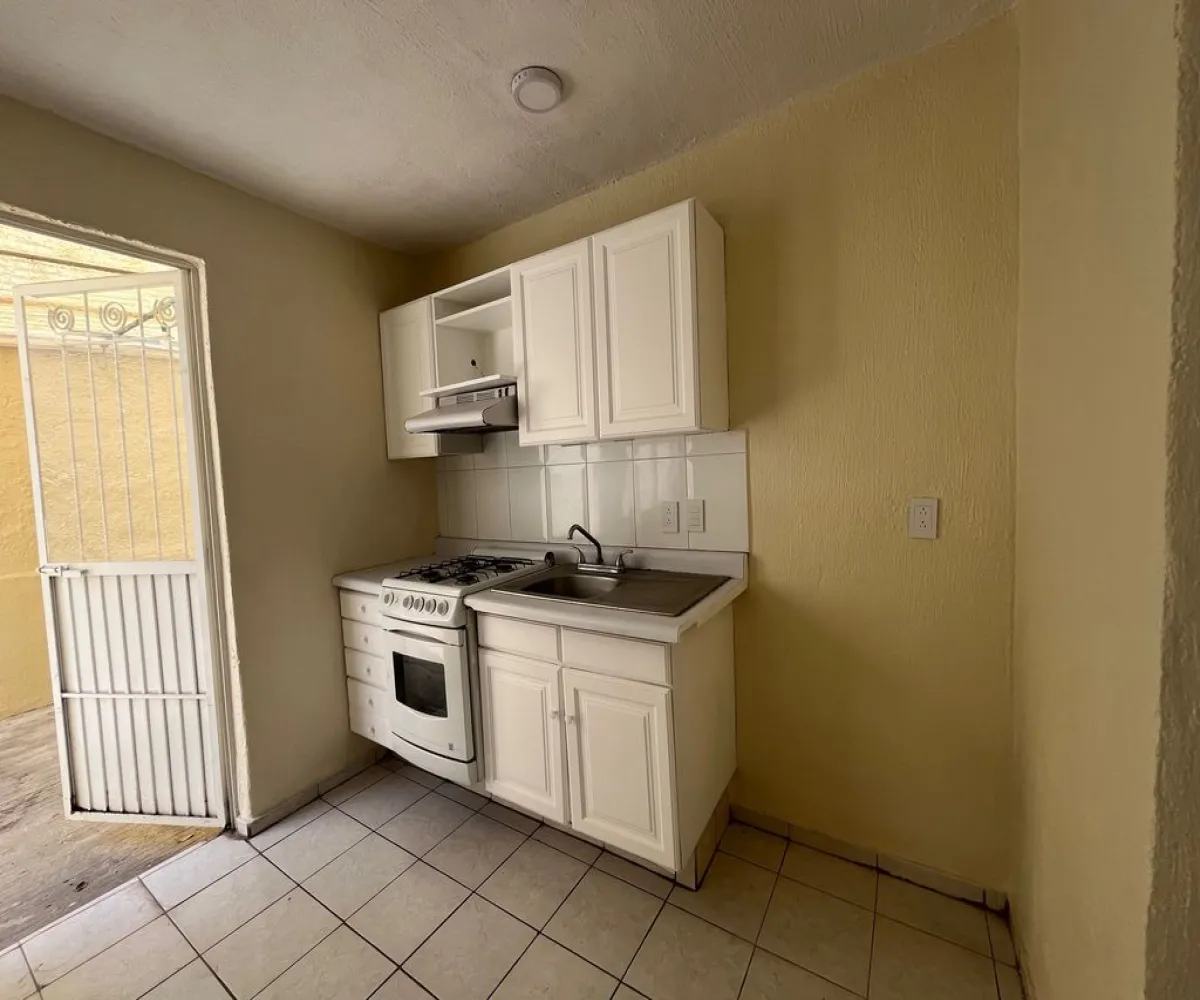 Casa En Venta,San Agustín,Vista de La Montaña 50 50 56, Tlajomulco de Zúñiga, Jalisco 45645, 2 Habitaciones,1 Baño,Vista de La Montaña 50,2,pmlFTH0