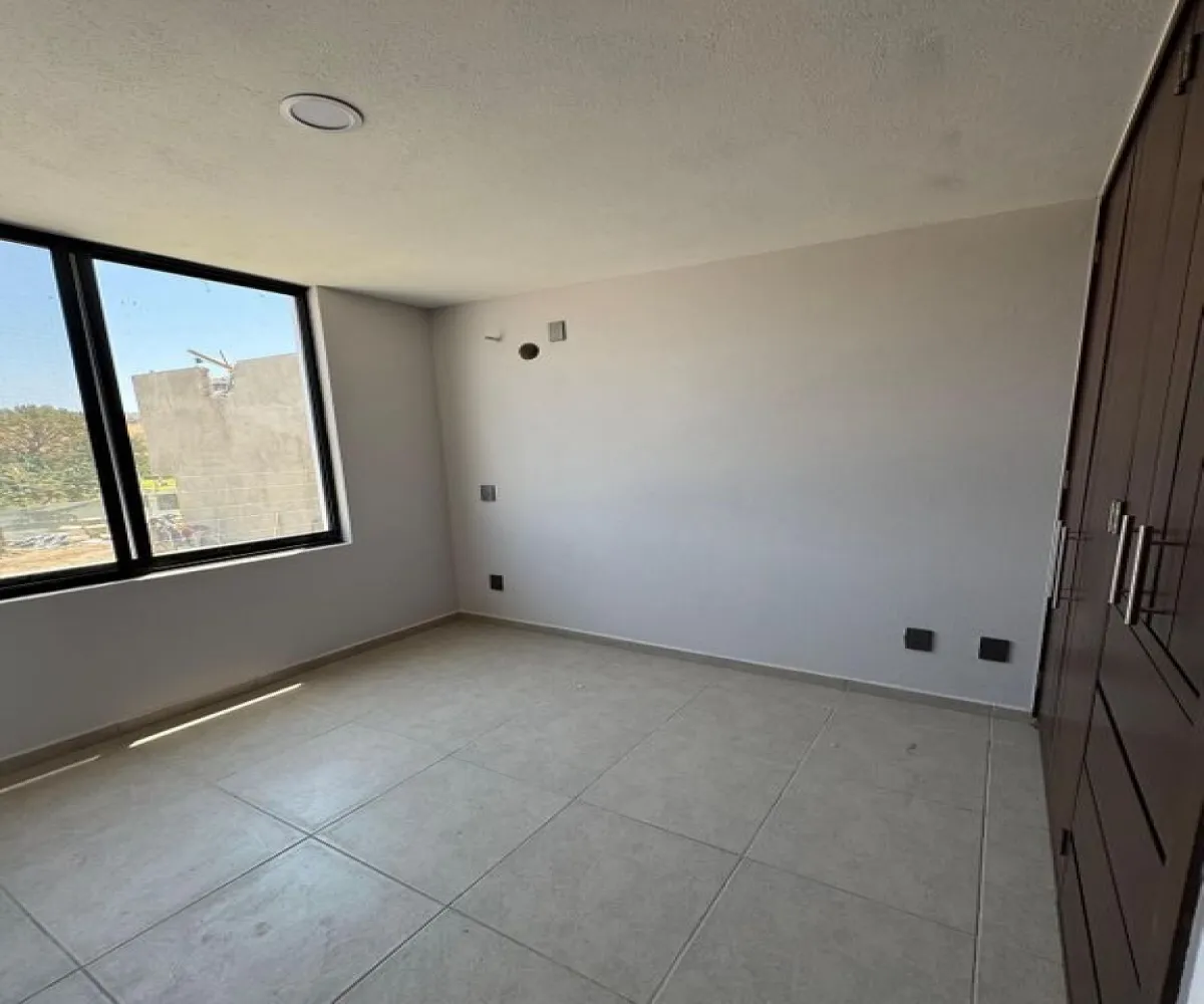 Casa En Venta,Boulevard Valle Imperial 1192, Zapopan, Jalisco 45134, 3 Habitaciones,2 Baños,Boulevard Valle Imperial,1,pUDAZsf