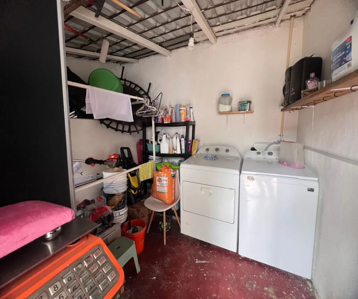 Casa En Venta,Destiladora Refugio,8 de Julio 17, El Arenal, Jalisco 45320, 4 Habitaciones,2 Baños,8 de Julio,1,p1ZI0dD