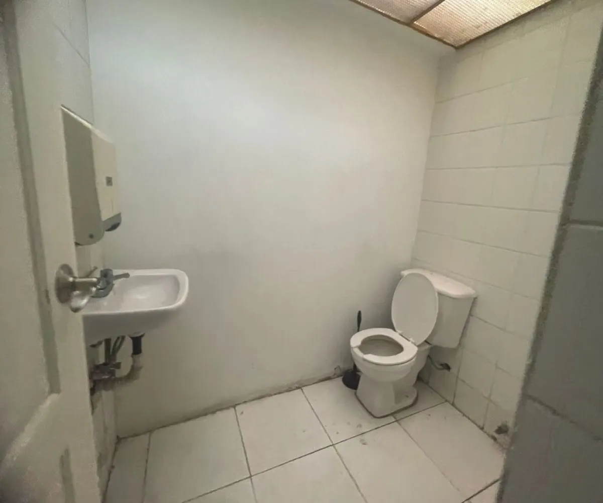 Casa En Venta,Providencia,Av Pablo Neruda 2572, Guadalajara, Jalisco 44630, 7 Habitaciones,1 Baño,Av Pablo Neruda,3,paYJLKw