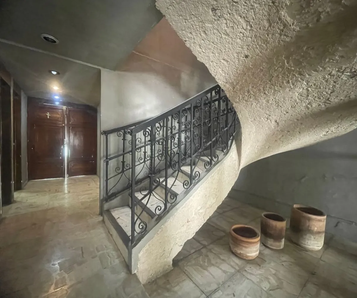 Casa En Venta,Providencia,Av Pablo Neruda 2572, Guadalajara, Jalisco 44630, 7 Habitaciones,1 Baño,Av Pablo Neruda,3,paYJLKw