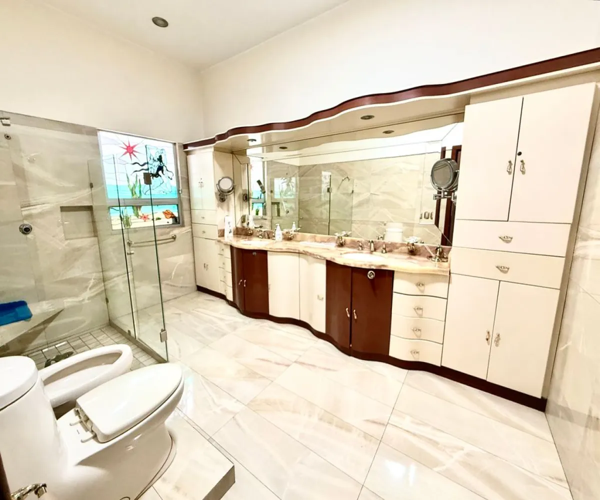 Casa En Renta,Lafayette,Calle Miguel de Cervantes Saavedra 184, Guadalajara, Jalisco 44160, 3 Habitaciones,3 Baños,Calle Miguel de Cervantes Saavedra,2,pwpGoen