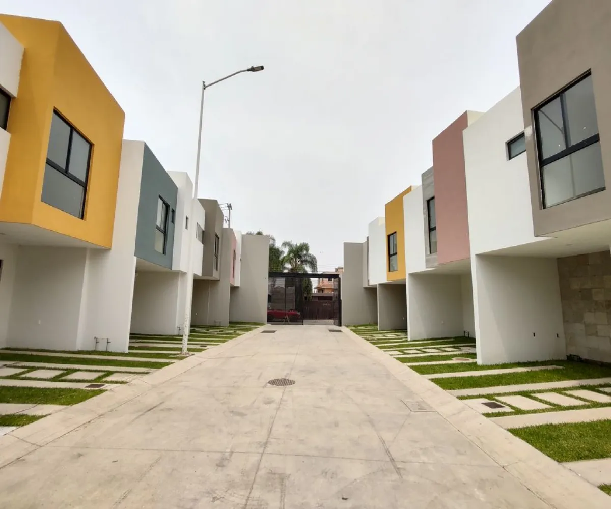 Casa En Venta,Los Tulipanes,Hortencia 880 3, Tlajomulco de Zúñiga, Jalisco 45647, 3 Habitaciones,2 Baños,Hortencia,1,phWMKCz