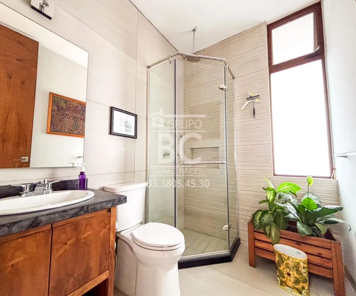 Casa En Venta,Bosques Vallarta,Circuito del Bosque 216 39C, Zapopan, Jalisco 45134, 3 Habitaciones,3 Baños,Circuito del Bosque,1,pa2LqRO