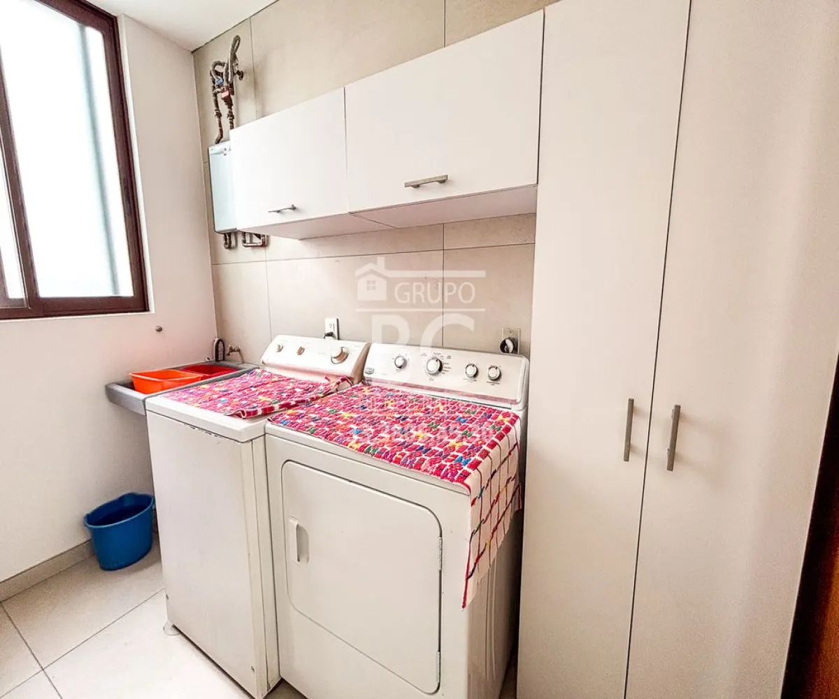 Casa En Venta,Bosques Vallarta,Circuito del Bosque 216 39C, Zapopan, Jalisco 45134, 3 Habitaciones,3 Baños,Circuito del Bosque,1,pa2LqRO